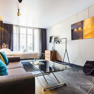 https://cmg-suite-premium-tour-eiffel-iv.fr-paris.fr